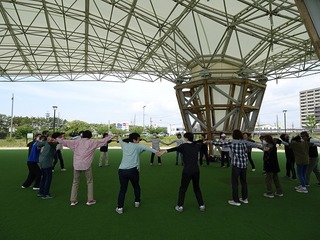 5月(木曜)の青空ラフター 5月(木曜)の青空ラフター