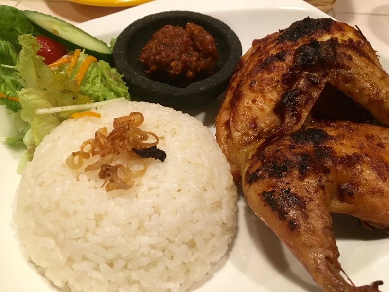 【飲食ブース紹介】アヤムバカール（焼き鳥）が一押しのインドネシア料理屋さん「Matahari Cafe」