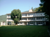 平成21年の旧「山香小学校」 平成21年の旧「山香小学校」