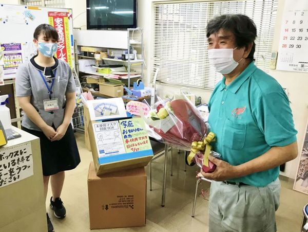 今月72歳のベテランドライバーさん、この度 無事 退職を迎えられました。 今月72歳のベテランドライバーさん、この度 無事 退職を迎えられました。