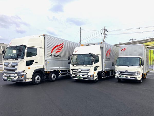 一緒に働く仲間を募集中! 未経験からのスタート大歓迎! 一緒に働く仲間を募集中! 未経験からのスタート大歓迎!