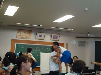 井伊谷小学校家庭教育学級でパネル上演