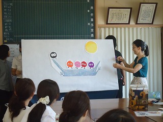 幼稚園教諭の実技研修でパネルシアター