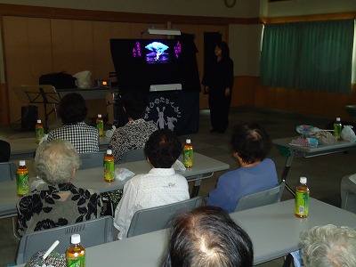 三ヶ日【大福寺自治会敬老会】にて公演