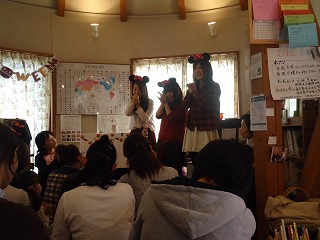 えほん文庫さんのハロウィンパーティー♪へ