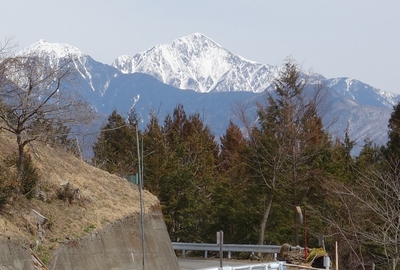標高千mへの道 標高千mへの道