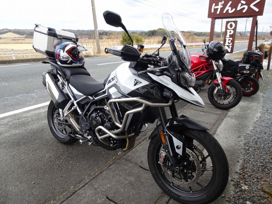 土曜日 雨降り前のバイク乗り♪6台 土曜日 雨降り前のバイク乗り♪6台