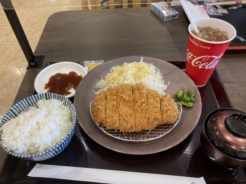 神楽坂さくら ロースかつ定食 神楽坂さくら とんかつ定食