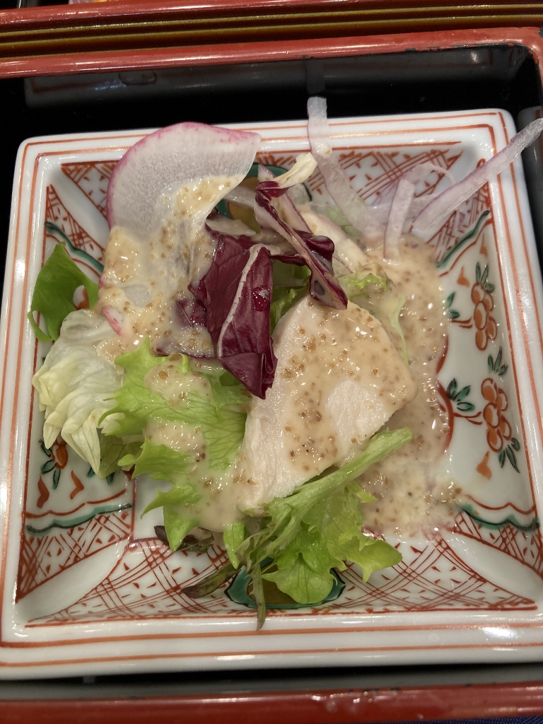 鶏肉とサラダ 鶏肉とサラダ