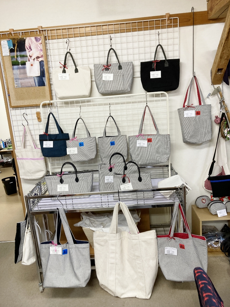 週末の店 週末の店