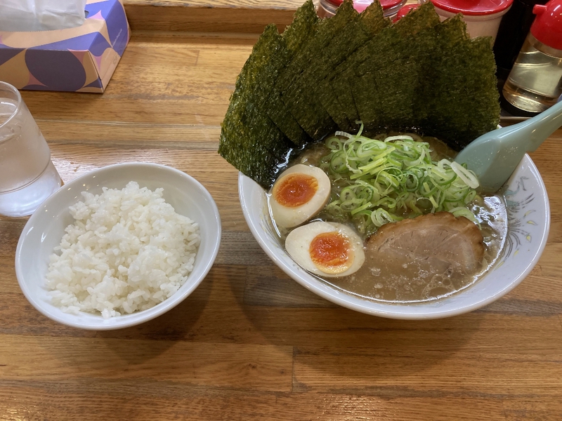 ラーメン三太モール街店 豚骨醤油ラーメン ラーメン三太モール街店 豚骨醤油ラーメン