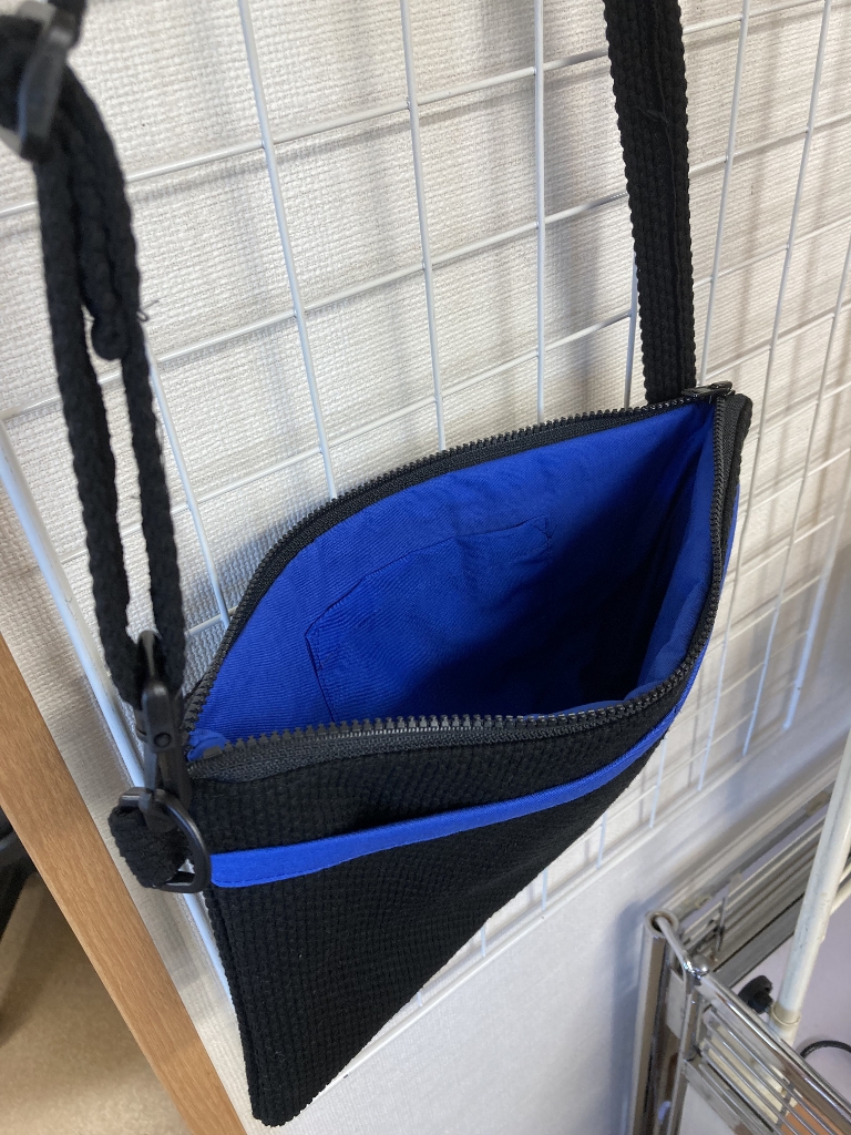 黒刺子サコッシュ 黒刺子サコッシュ