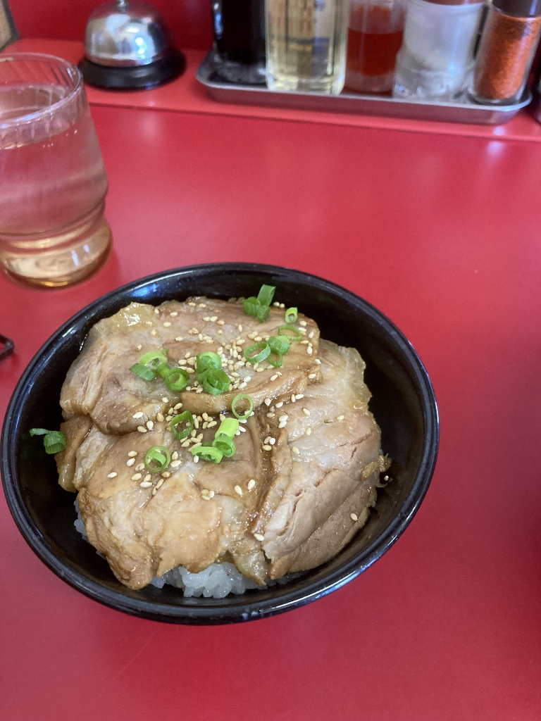 ミニチャーシュー丼 ミニチャーシュー丼