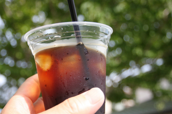 明日31日（土）は美薗中央公園でテイクアウトコーヒーの販売日です。