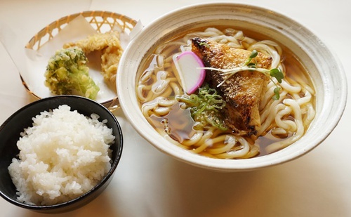 お天気回復。日替わりランチ お天気回復。日替わりランチ