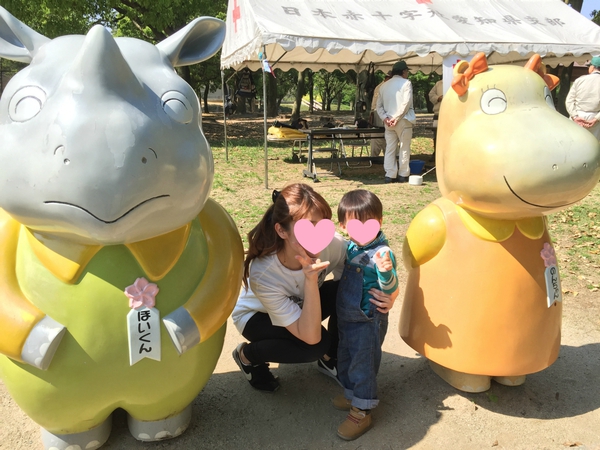 あっち こっち そっち で ご機嫌取り (ぉぃ) あっち こっち そっち で ご機嫌取り (ぉぃ)