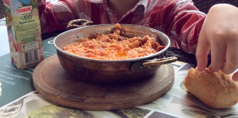 【トルコ料理メネメン】