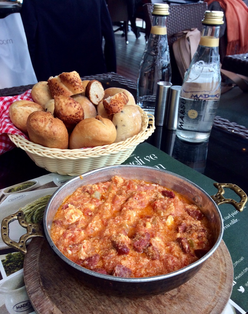 【トルコ料理メネメン】