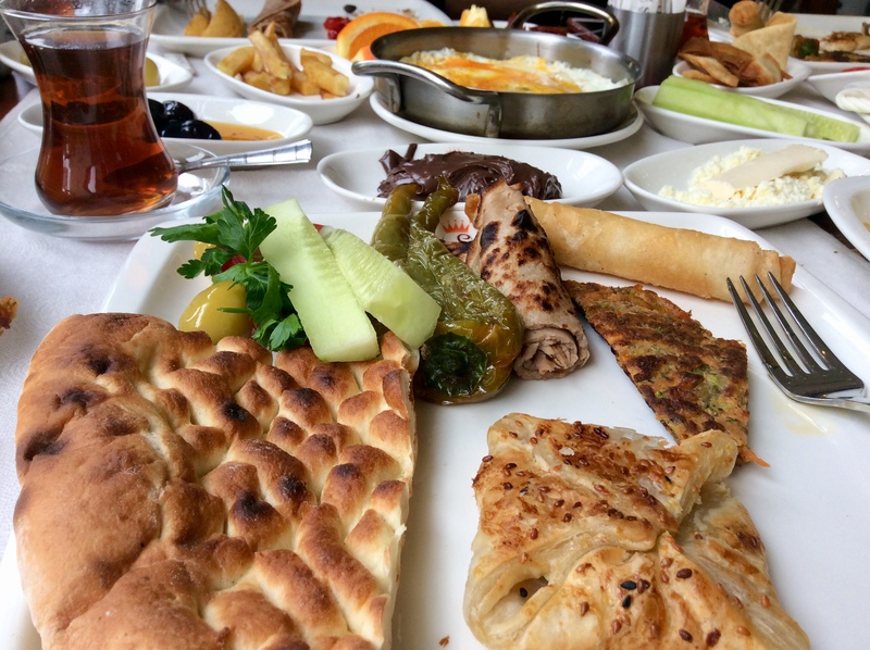 【トルコ600円で朝食】