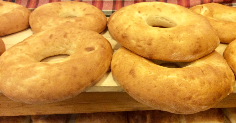 【トルコのパン40円】