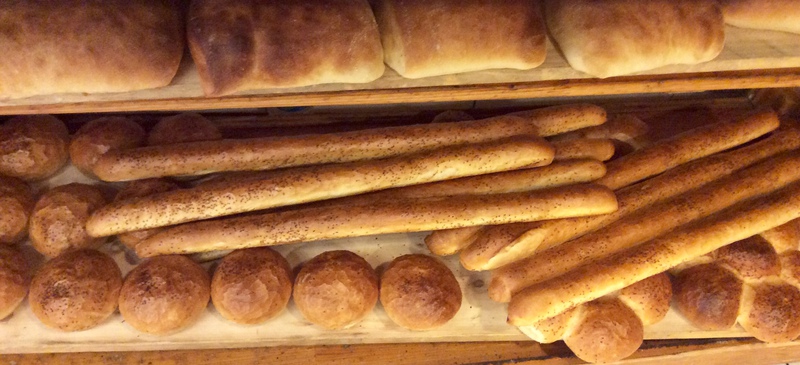 【トルコのパン40円】