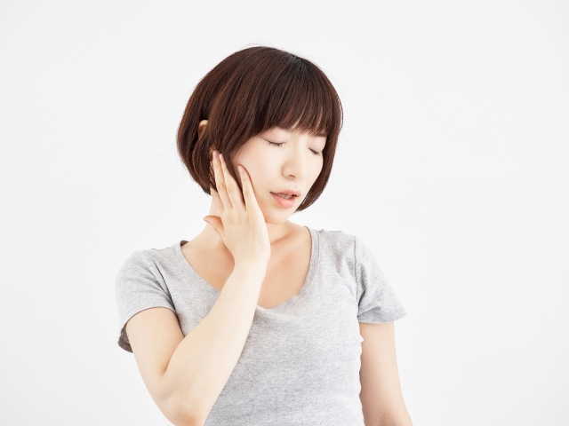 寒くて寝違い