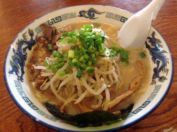 ラーメン好きですin袋井市川井で会社の後輩と一緒にあじ助 ラーメン好きですin袋井市川井で会社の後輩と一緒にあじ助