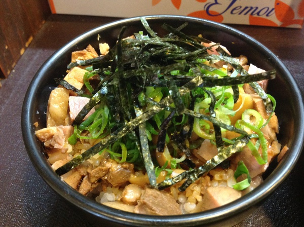 ラーメン好きですin浜松市東区和田町で一文字結 ラーメン好きですin浜松市東区和田町で一文字結
