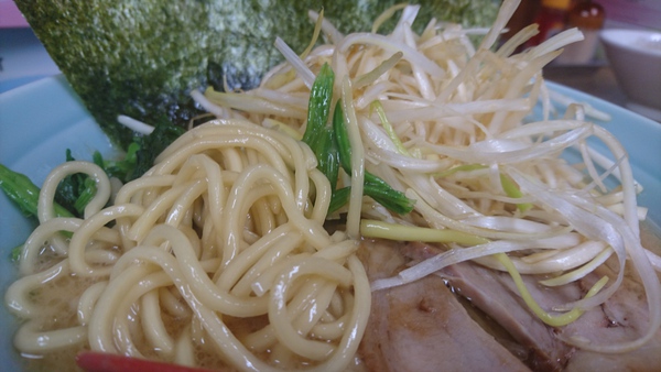ラーメン好きですin 静岡県焼津市八楠で「松壱家」 醤油ネギラーメン ラーメン好きですin 静岡県焼津市八楠で「松壱家」 醤油ネギラーメン