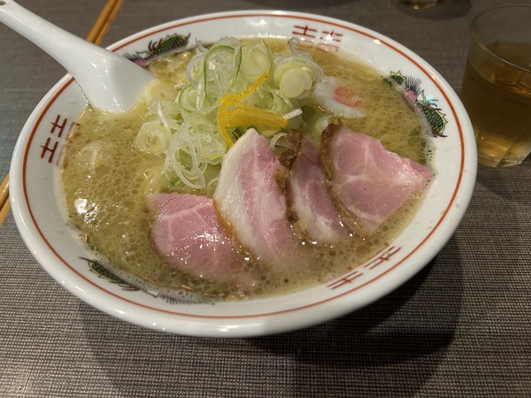 究極の一杯を求めて―「麺や旅凮車」さんのアゴ煮干し塩中華蕎麦の世界! 究極の一杯を求めて―「麺や旅凮車」さんのアゴ煮干し塩中華蕎麦の世界!
