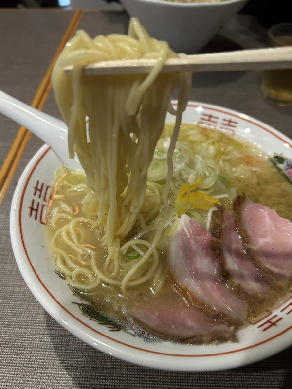 究極の一杯を求めて―「麺や旅凮車」さんのアゴ煮干し塩中華蕎麦の世界! 究極の一杯を求めて―「麺や旅凮車」さんのアゴ煮干し塩中華蕎麦の世界!