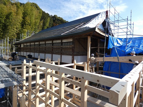 菊川市　応声教院様　復元新調建前　本堂左側