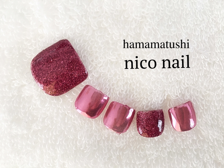 浜松市 ネイルサロンnico nailのフットネイルのご紹介