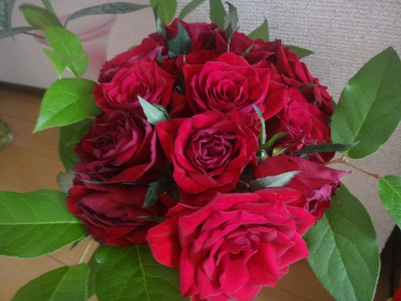袴田巖さんの「幸せの花」 袴田巖さんの「幸せの花」