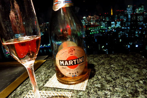 東京の夜景を眺めながら「銀座クレストンホテル鉄板焼 華山」でディナー