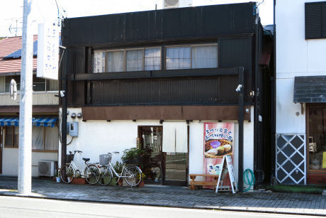 お昼は二俣町の「手作り豆腐と創作料理の店 ぎふや」で
