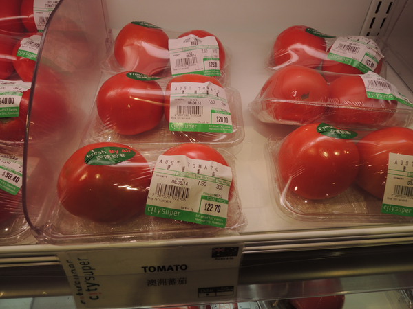 オーストラリア産トマト vs. 日本産トマト @香港のシティスーパー