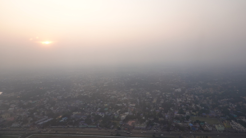 バングラ、ダッカの大気汚染はハンパなかった...これは何とかしないといけませんね。