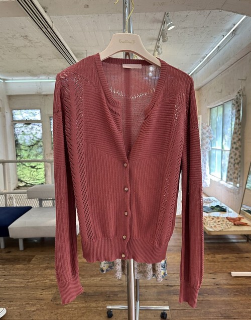 女性らしい繊細なデザインのイタリアを感じるKristina Ti+Margiela Tabi vallée 女性らしい繊細なデザインのイタリアを感じるKristina Ti+Margiela Tabi vallée