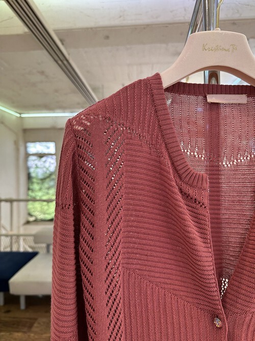 女性らしい繊細なデザインのイタリアを感じるKristina Ti+Margiela Tabi vallée 女性らしい繊細なデザインのイタリアを感じるKristina Ti+Margiela Tabi vallée