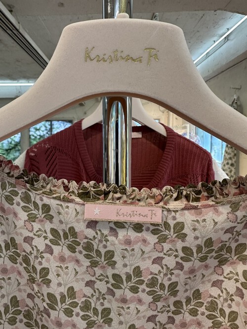 女性らしい繊細なデザインのイタリアを感じるKristina Ti+Margiela Tabi vallée 女性らしい繊細なデザインのイタリアを感じるKristina Ti+Margiela Tabi vallée