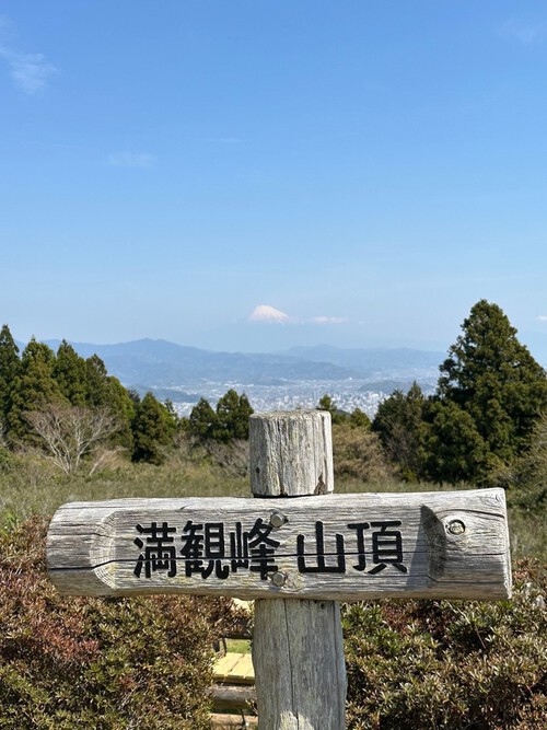 普段使い、ヴァカンスにもお勧めの丈長めドレス 普段使い、ヴァカンスにもお勧めの丈長めドレス