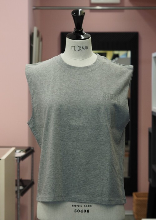 暑い夏にお使いください、SALEのTeeシャツ 暑い夏にお使いください、SALEのTeeシャツ