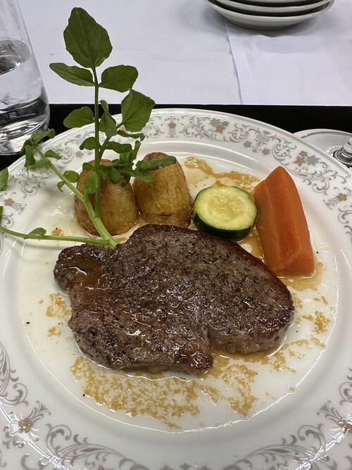 来秋冬のROBERETO COLLINAをご紹介 来秋冬のROBERETO COLLINAをご紹介