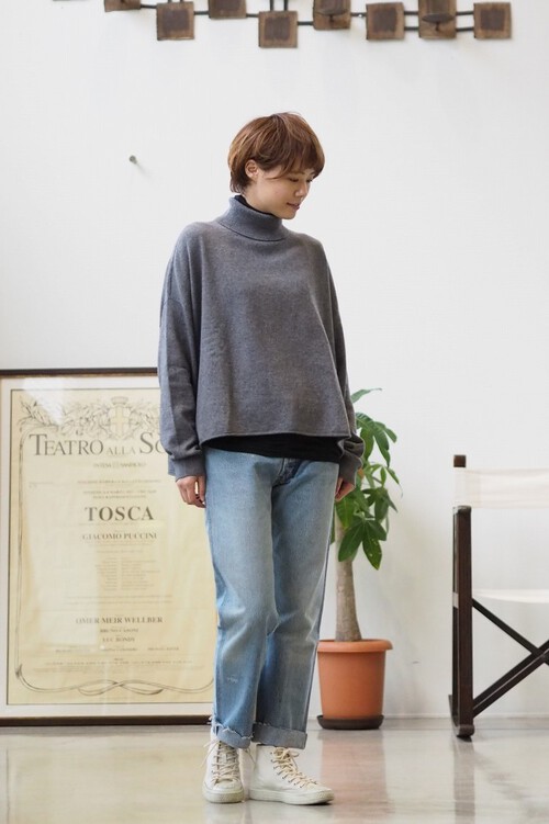 売れています、SEMICOUTUREのスウェット感覚で使えるTops+2023秋冬Bag 売れています、SEMICOUTUREのスウェット感覚で使えるTops+2023秋冬Bag