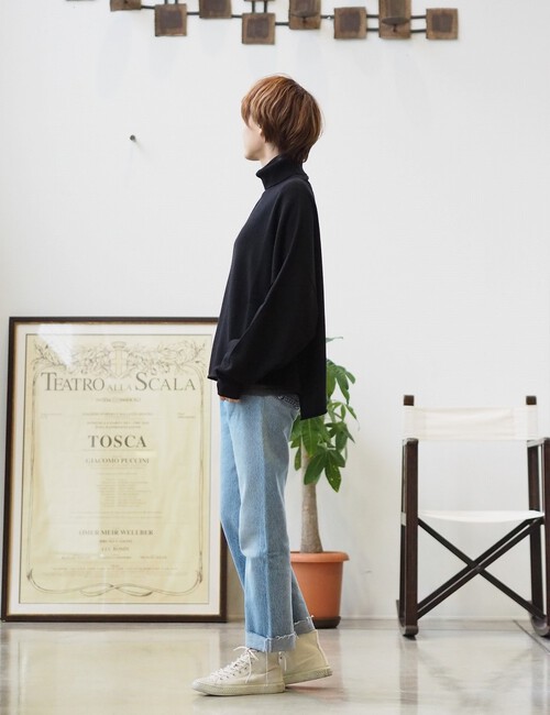 売れています、SEMICOUTUREのスウェット感覚で使えるTops+2023秋冬Bag 売れています、SEMICOUTUREのスウェット感覚で使えるTops+2023秋冬Bag