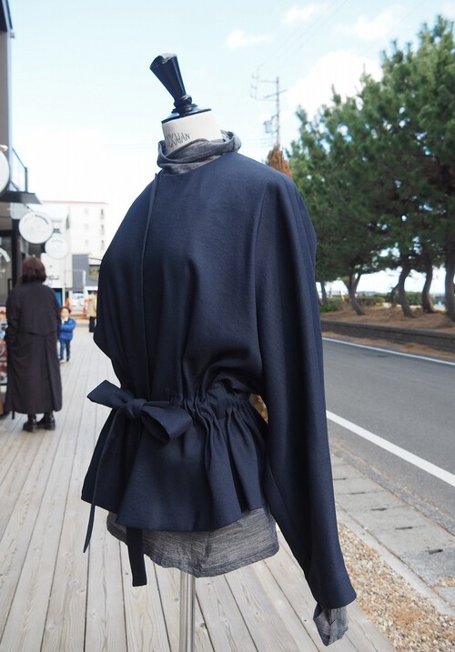春物のフレアーデニム、来秋冬のLuca Grossiのローファーに合わせてお勧めです 春物のフレアーデニム、来秋冬のLuca Grossiのローファーに合わせてお勧めです