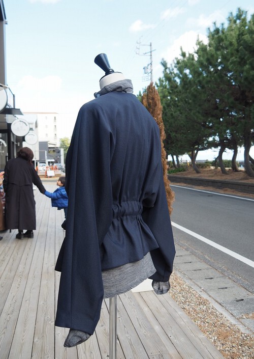 春物のフレアーデニム、来秋冬のLuca Grossiのローファーに合わせてお勧めです 春物のフレアーデニム、来秋冬のLuca Grossiのローファーに合わせてお勧めです