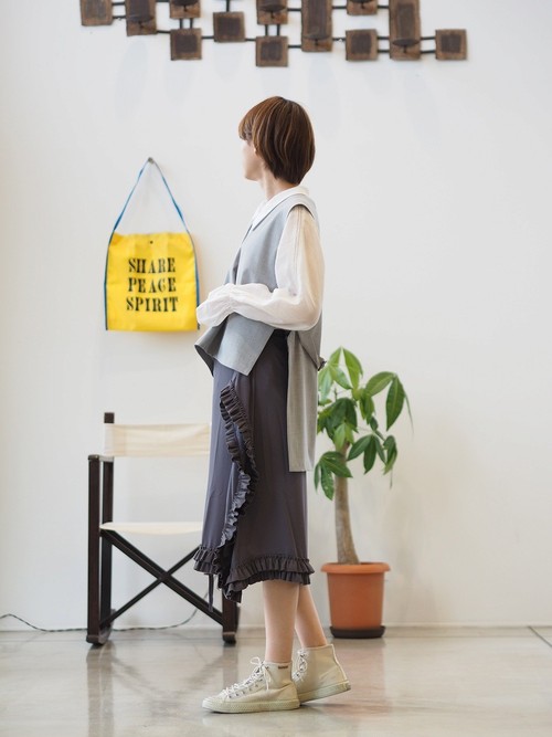 人気です、追加の追加入荷のMidiumiの使えるお洒落なプチプラベスト 人気です、追加の追加入荷のMidiumiの使えるお洒落なプチプラベスト