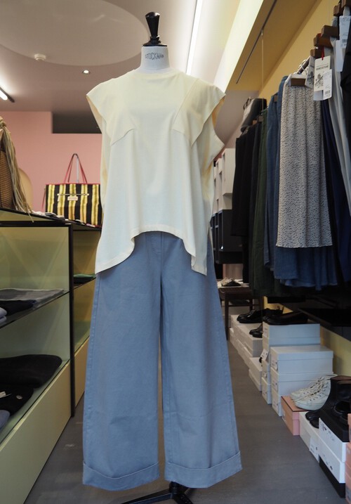 この秋冬に一本欲しいTreBarraBiのワイドパンツ+来春夏のMajesticのヴィスコースストレッチタンクトップ この秋冬に一本欲しいTreBarraBiのワイドパンツ+来春夏のMajesticのヴィスコースストレッチタンクトップ